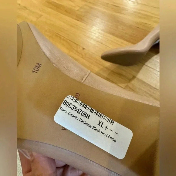 NWT VINCE CAMUTO Women's Desimmy Slip On High Heel Pumps size 10 - Picture 14 of 16